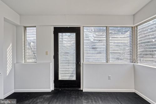 444 Lincoln St, York PA  17401-2952 exterior