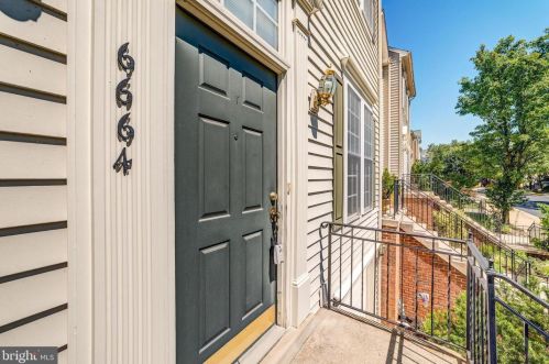 6664 Debra Lu Way, Springfield, VA 22150-7822