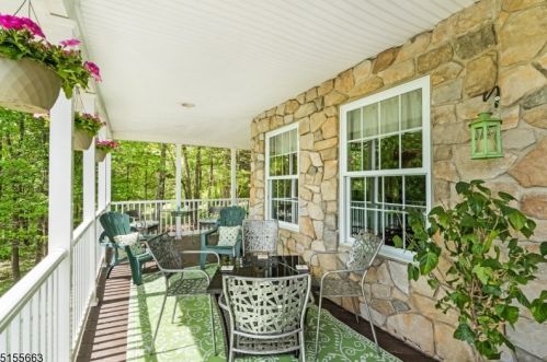 4 Ottawa Ln, Fredon, NJ 07860-2787