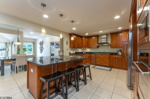 2 Brookview Cir, Dover NJ  07869-4636 exterior