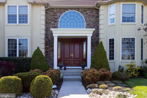 121 Juniper Dr, Harrison Township, NJ 08062-9507