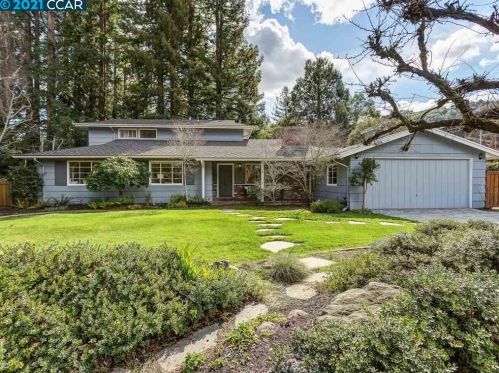 47 Estabueno Dr, Orinda, CA 94563-4141