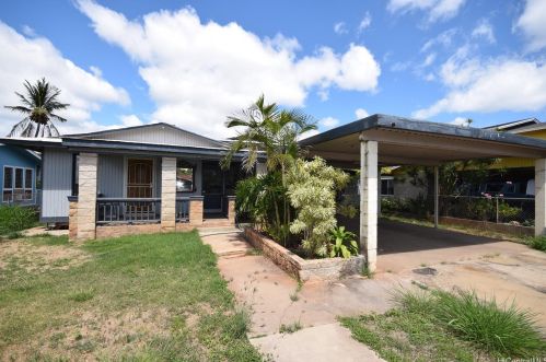 87-560 Manuaihue St, Nanakuli, HI 96792