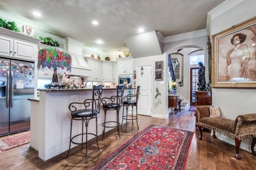 2119 Hill Dr, Irving, TX 75038-6296