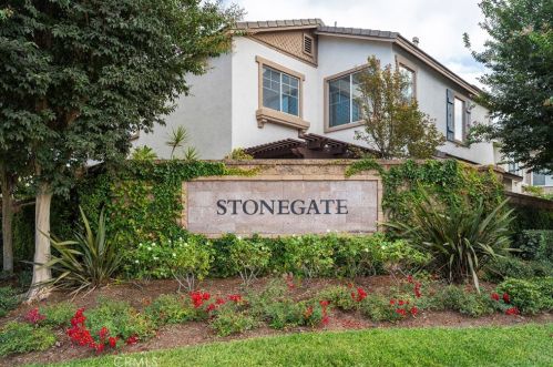 2190 Cherrywood Ln, Anaheim CA  92804-2490 exterior