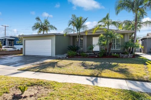 11242 Roxabel St, Whittier, CA 90670-2444
