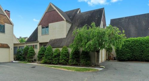 6 Cottonwood Ct, Granby, CT 06035-2415