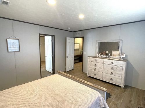 2462 Blocker Rd, Marshall TX 75672-3720 exterior