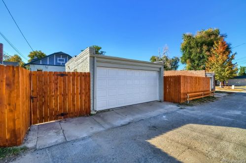 3244 Gaylord St, Denver CO  80205-4131 exterior