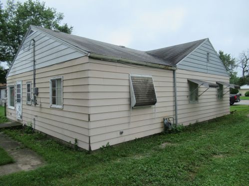 925 Washington St, Swygert IL  61764-2139 exterior