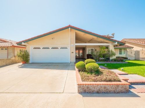 9200 Buttercup Ave, Santa Ana, CA 92708-1906