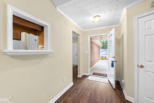 237 Oakwood Cir, Stockbridge GA  30281-6357 exterior
