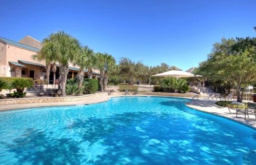 12524 Canyon Glen Dr, Austin TX  78732-2022 exterior