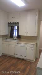 1561 Gillette Ave, Tulsa OK  74104-4926 exterior