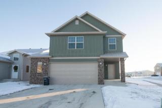 4896 54th St, Fargo, ND 58104-4428
