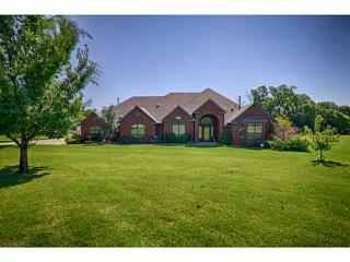 500 Rose Creek Ln, Yukon, OK 73099-6895