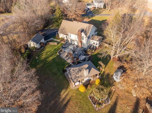 874 Pheasant Hill Rd, Summit Point WV  25446-3634 exterior