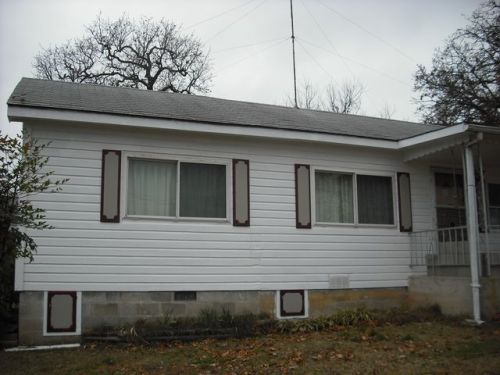 200 Beech St, Monkey Island, OK 74331-7028