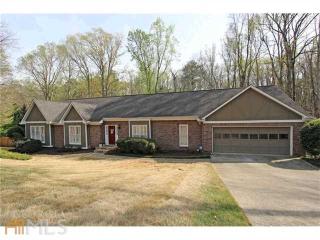 2860 Interlaken Dr, Marietta, GA 30062-5668