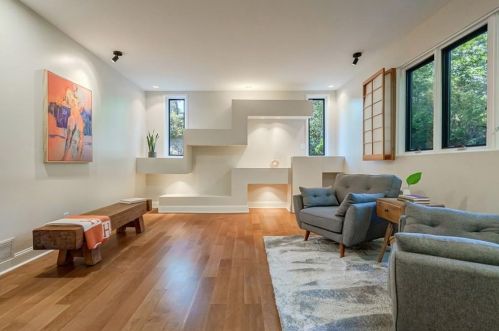 620 Colebrook Ct, Atlanta GA  30327-4710 exterior