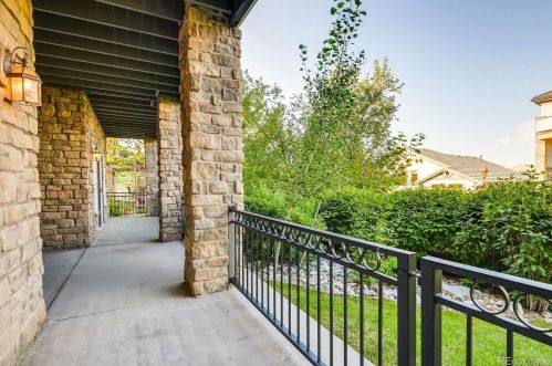 22540 Peakview Dr, Aurora CO 80016-7026 exterior