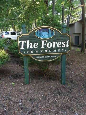 2916 Tree Swallow Rd, Roanoke, VA 24018-5024