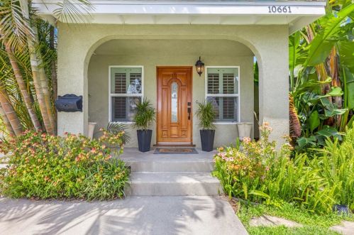 10661 Chestnut St, Los Alamitos, CA 90720-2143