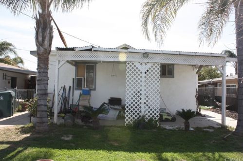 1829 Marlborough Ave, Riverside CA  92507-2063 exterior