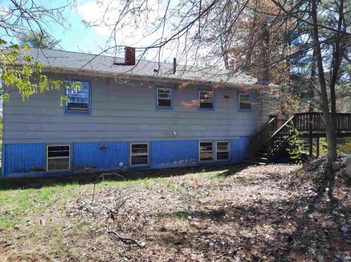 20 Cherokee Ave, Nashua, NH 03062-1847
