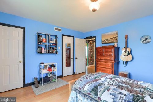 2184 Rdg Dr, Lancaster PA  17603-6150 exterior