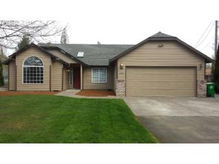 5325 Powell Valley Rd, Damascus OR  97080 exterior