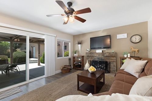 11109 Middleborough Rd, Riverside CA  92503-5814 exterior