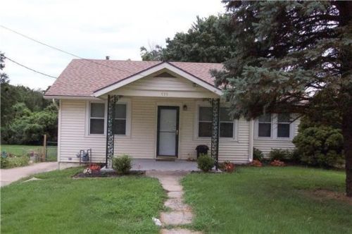 759 Thornton St, Leavenworth, KS 66048-7426