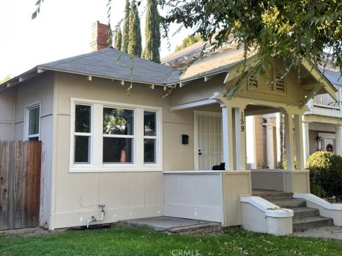 159 College Ave, Fresno, CA 93701-1704