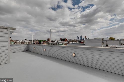 1719 27 St, Philadelphia PA 19121-2824 exterior