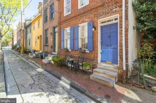 819 Hancock St, Philadelphia, PA 19147-3440