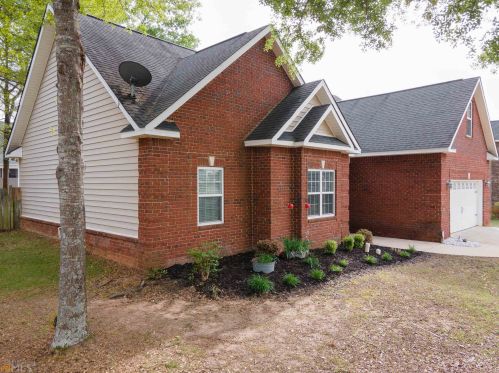 104 Reflection Dr, Bonaire, GA 31005-4848