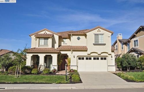 7668 Ridgeline Dr, Pleasanton, CA 94568-5574