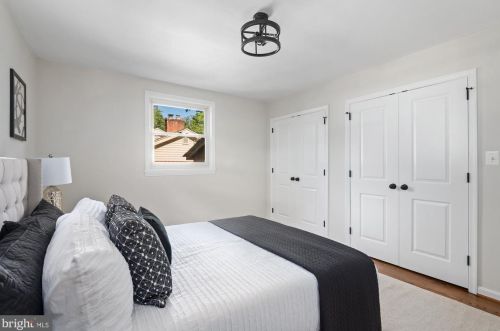 407 Greenbrier Dr, Silver Spring MD 20910-4230 exterior