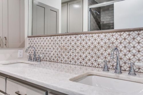 3908 Trail Lake Dr, Fort Worth TX  76109-3522 exterior