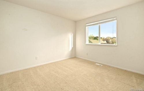 21582 Omaha Ave, Parker CO 80138-7238 exterior