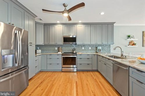 5070 Lerch Dr, Shady Side MD 20764-9650 exterior