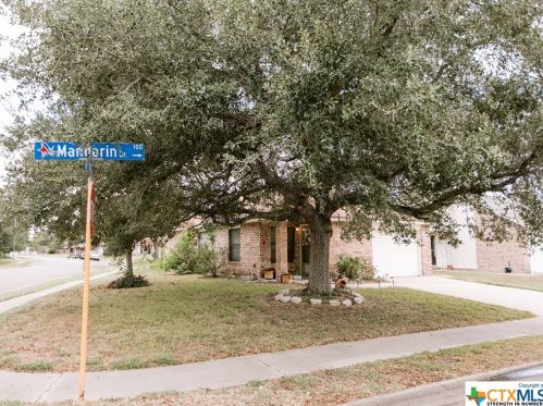 102 Mandarin Dr, Victoria, TX 77901-3713