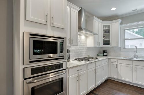 52 Candler Rd, Atlanta GA  30317-3005 exterior
