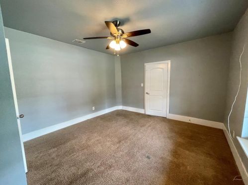 1300 Elmwood Ave, Fort Worth TX  76104-5735 exterior