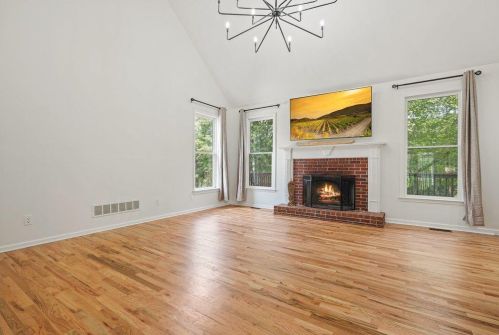 506 Chestnut Walk, Holly Springs GA  30114-7748 exterior