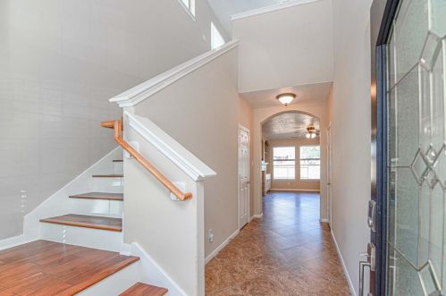 143 Burberry Cir, Conroe TX  77384-5065 exterior