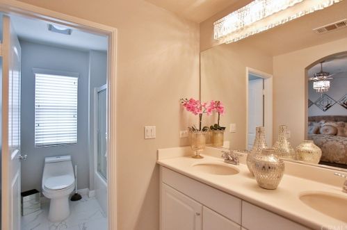 146 Hedge Bloom, Irvine CA  92618-1517 exterior