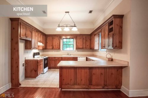 242 Upson St, Lexington, GA 30648-1928