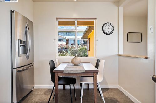 17925 Beardsley St, Hayward, CA 94546-2340